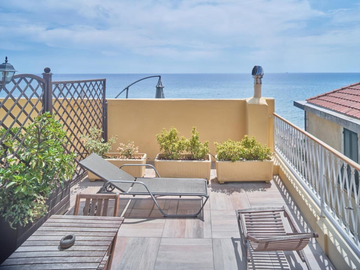 Hotel Medusa Finale Ligure Bagian luar foto