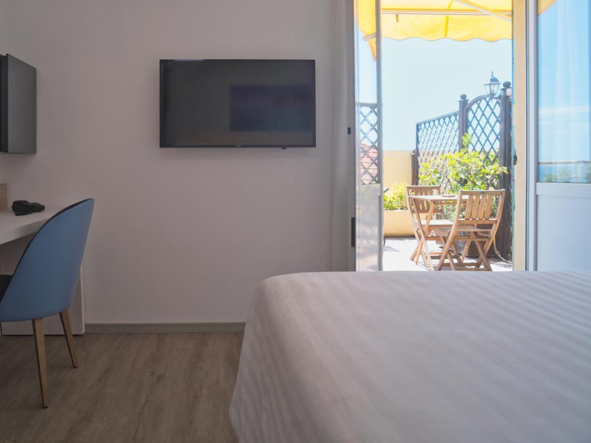 Hotel Medusa Finale Ligure Bagian luar foto